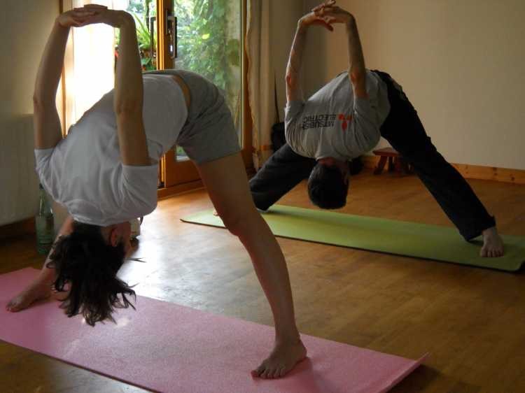 Pieds écartés en flexion